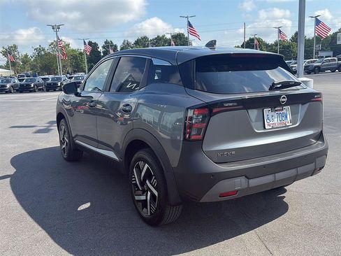 Certified 2025 Nissan Kicks SV w/ Illumination Package FWD image 12