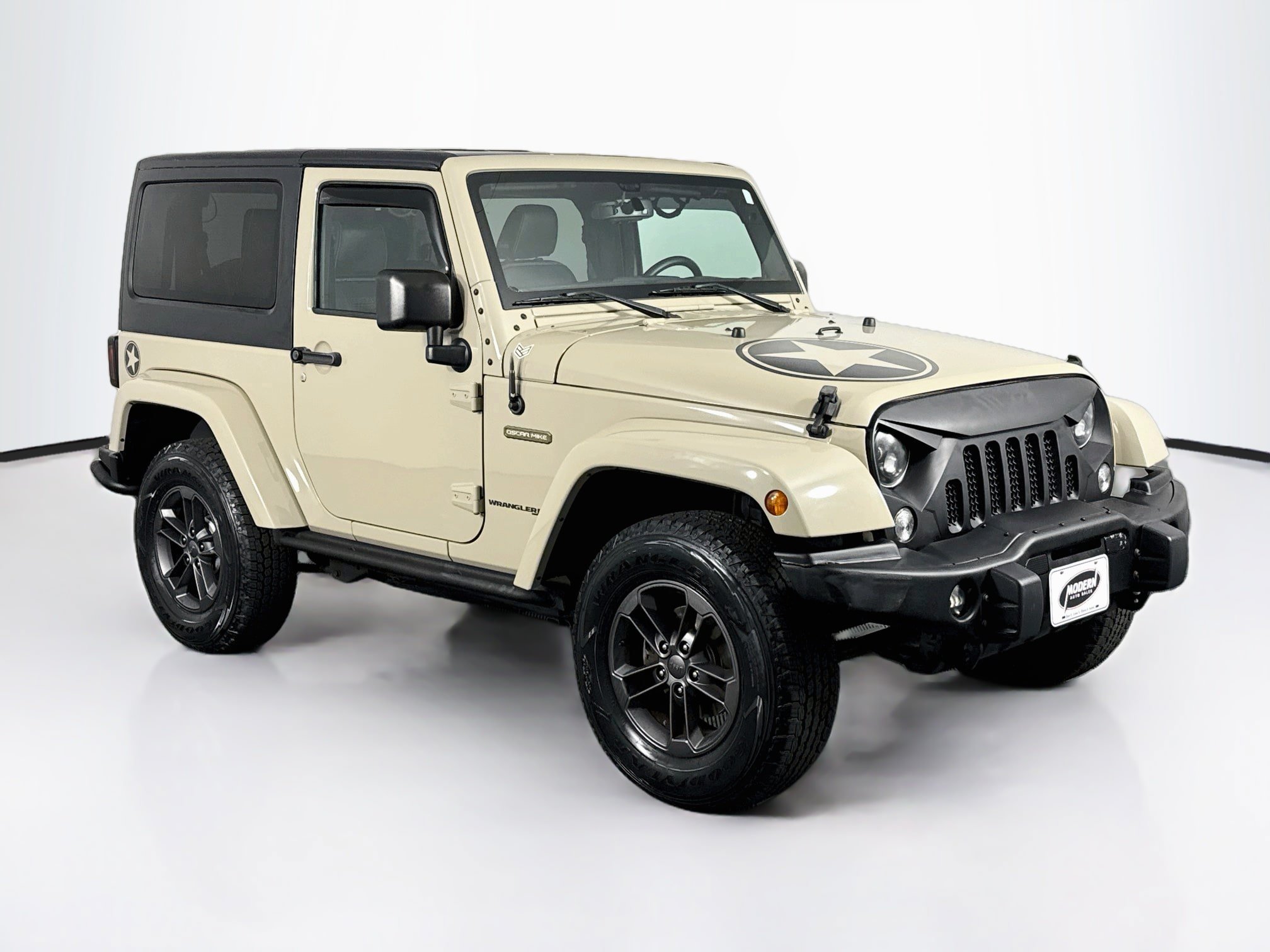 Used 2018 Jeep Wrangler Sport AWD/4WD image 2