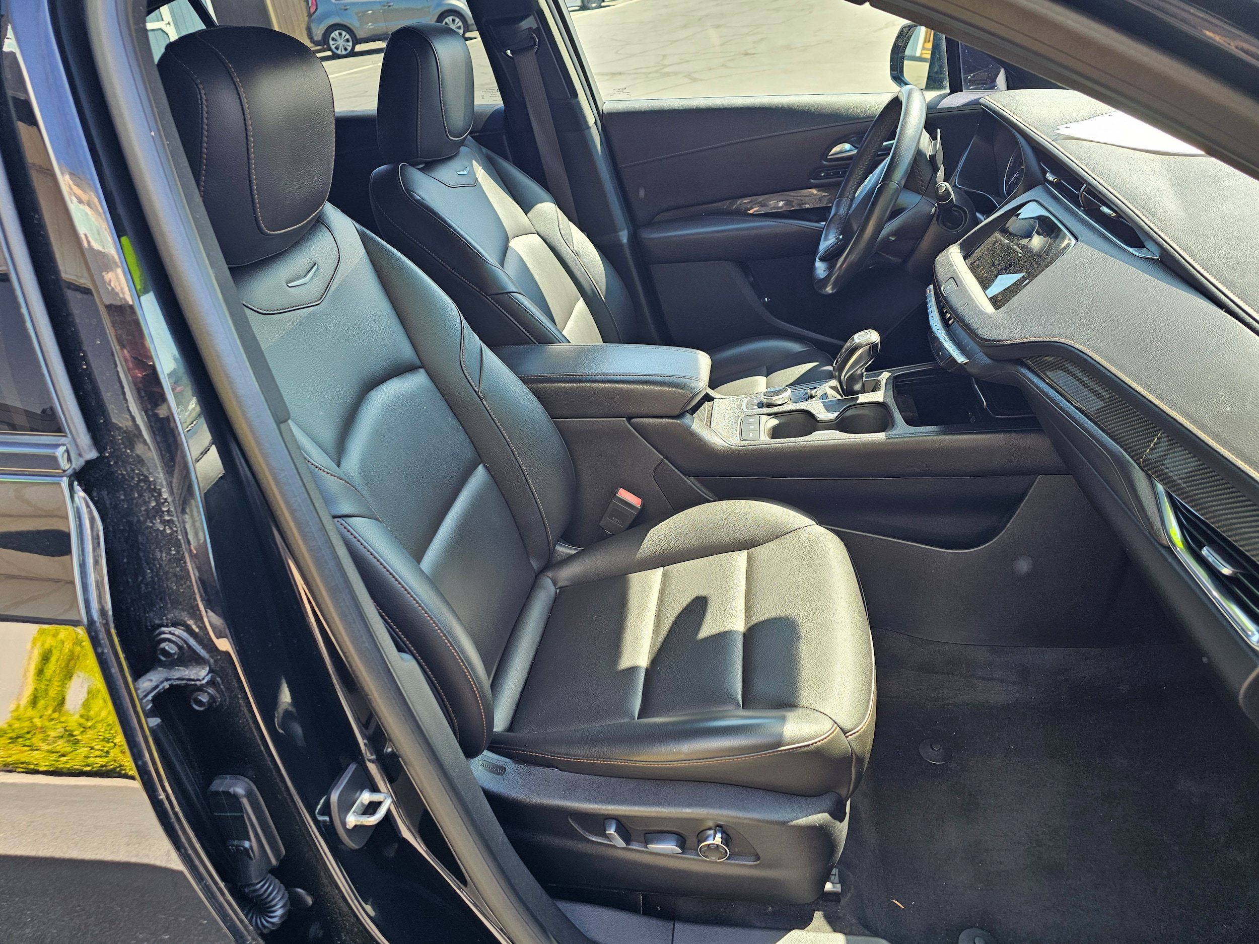 Used 2019 Cadillac XT4 Sport w/ Driver Awareness Package FWD image 18