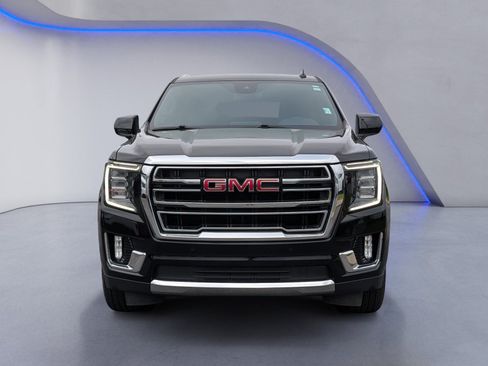 Used 2024 GMC Yukon SLT AWD/4WD image 3