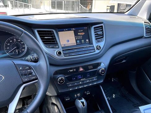 Used 2018 Hyundai Tucson Limited w/ Cargo Package FWD image 8