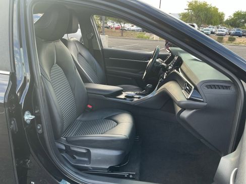 Used 2024 Toyota Camry SE image 19