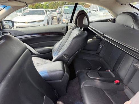 Used 2011 INFINITI G37 Convertible w/ Premium Pkg RWD image 13