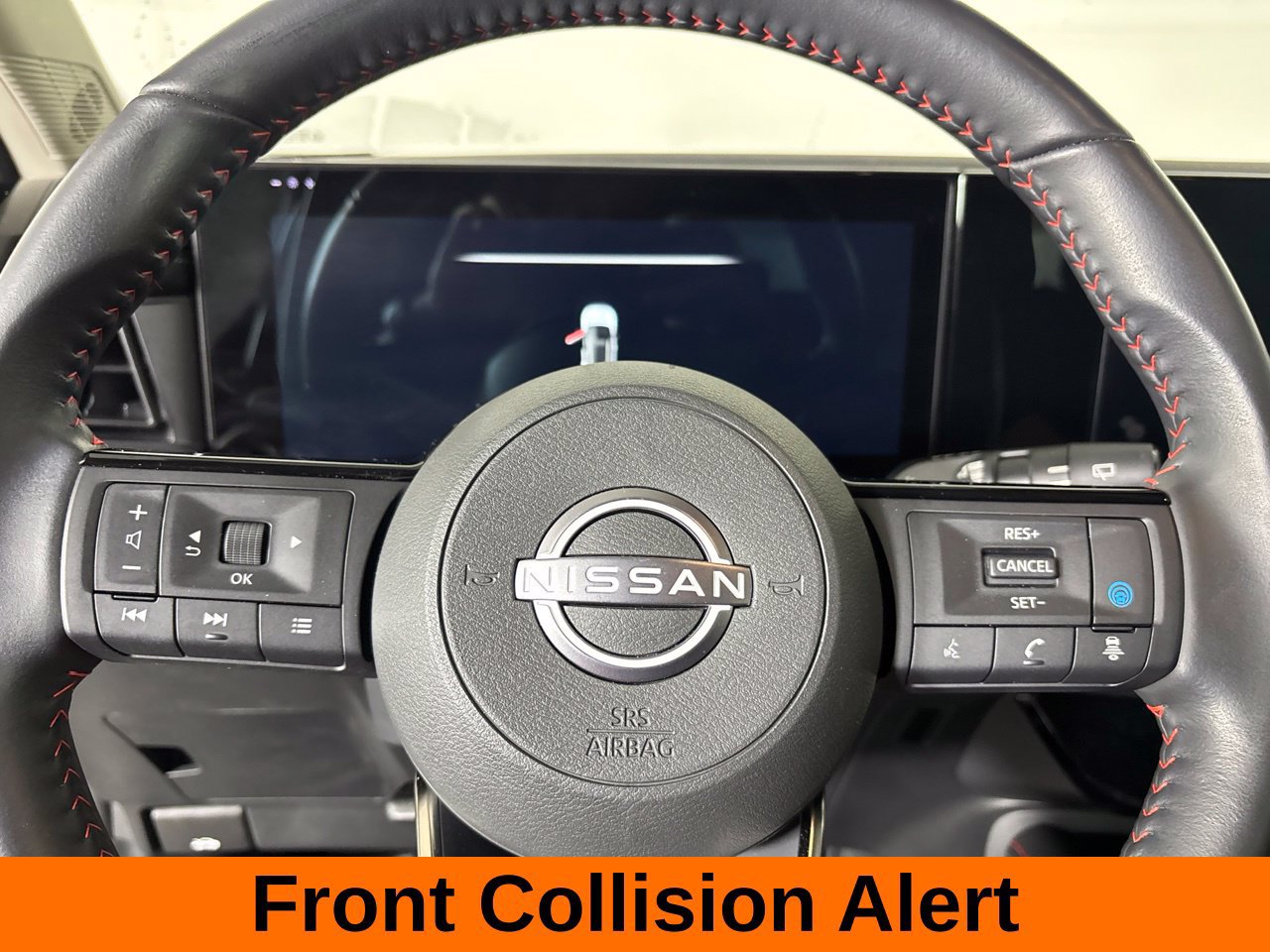 Used 2025 Nissan Kicks SR AWD/4WD image 14