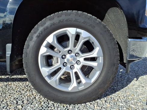 Used 2023 Chevrolet Silverado 1500 LTZ w/ LTZ Premium Package image 11