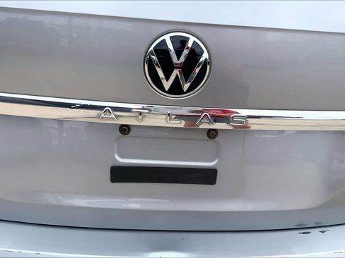 Used 2021 Volkswagen Atlas SEL FWD image 10