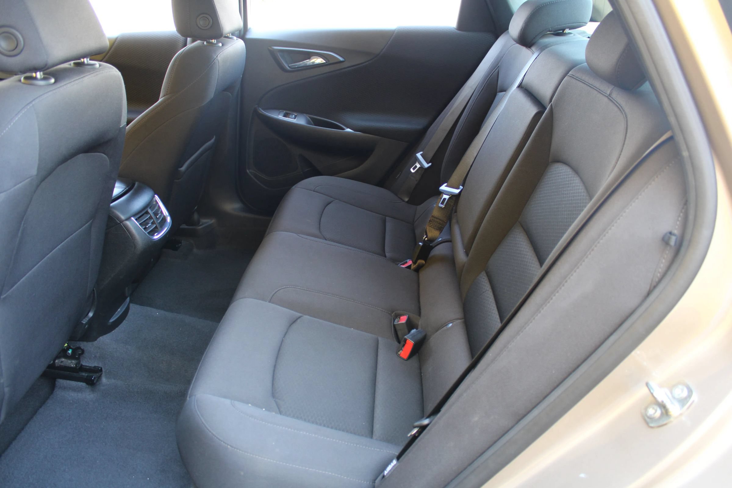 Used 2023 Chevrolet Malibu LT FWD image 9