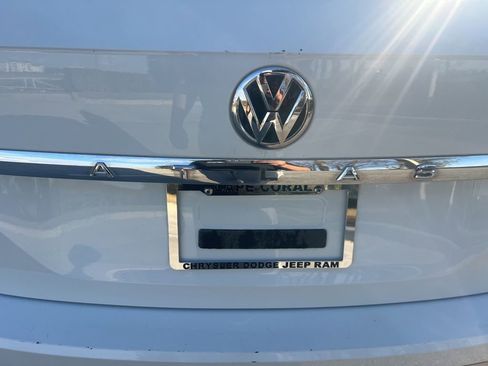 Used 2018 Volkswagen Atlas SEL image 29