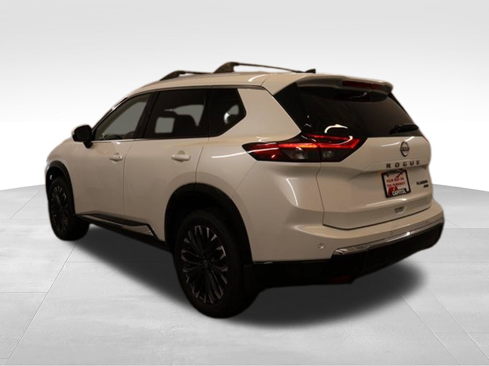 New 2026 Nissan Rogue Platinum AWD/4WD image 4