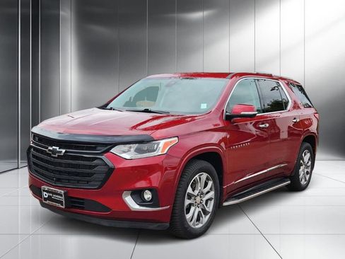 Used 2020 Chevrolet Traverse Premier w/ LPO, Black Accent Package image 26