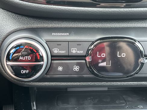 New 2025 Kia Soul S image 7