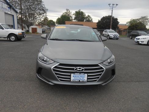 Used 2018 Hyundai Elantra SEL FWD image 4