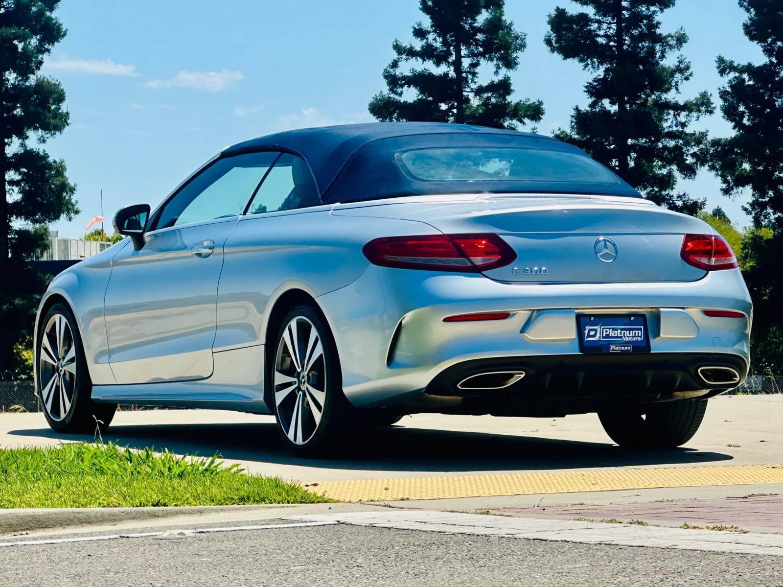 Used 2018 Mercedes-Benz C 300 Cabriolet image 4