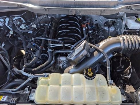 Used 2024 Ford F150 Lariat w/ FX4 Off-Road Package image 29