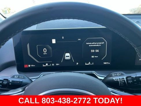 Used 2025 Kia Sorento SX FWD image 21