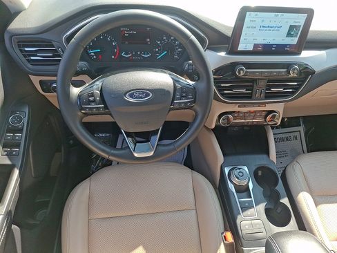 Used 2022 Ford Escape SEL AWD/4WD image 11