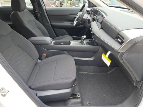 New 2026 Nissan Kicks S image 19