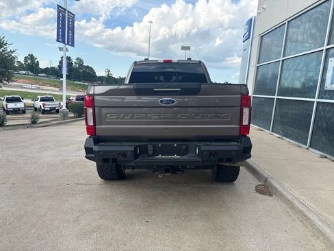Used 2022 Ford F250 Lariat w/ Lariat Ultimate Package AWD/4WD image 6