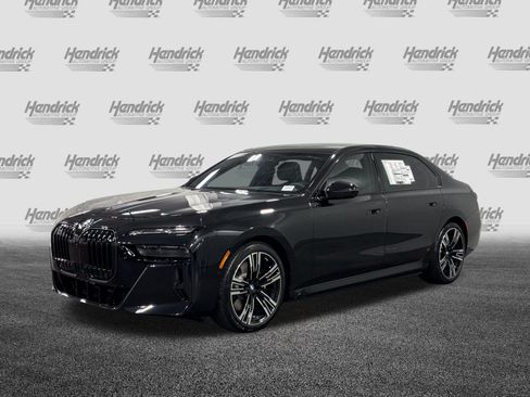 New 2026 BMW i7 xDrive60 w/ Executive Package AWD/4WD image 3