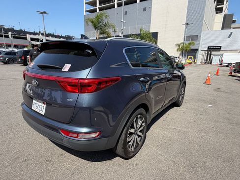 Used 2017 Kia Sportage EX FWD image 4