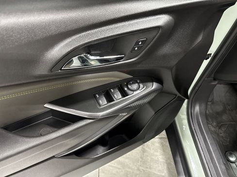 Used 2025 Chevrolet Trax ACTIV w/ Driver Confidence Package image 24