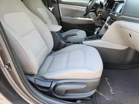 Used 2020 Hyundai Elantra SEL FWD image 20