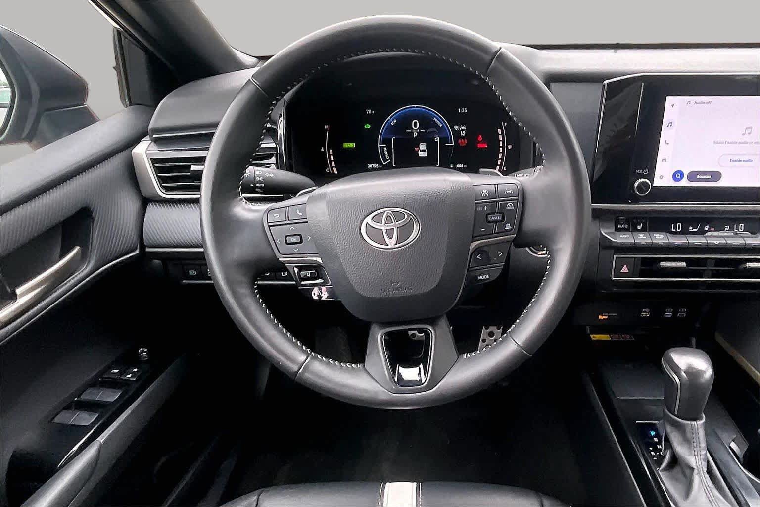 Used 2025 Toyota Camry SE w/ Convenience Package AWD/4WD image 6