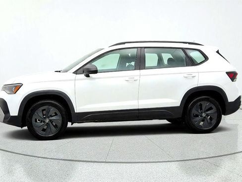 Used 2025 Volkswagen Taos S FWD image 8