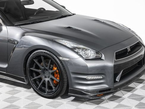Used 2013 Nissan GT-R Premium AWD/4WD image 6