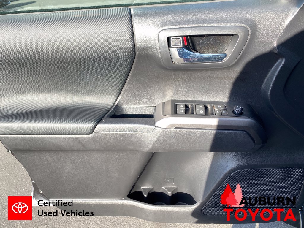Certified 2023 Toyota Tacoma TRD Off-Road AWD/4WD image 10
