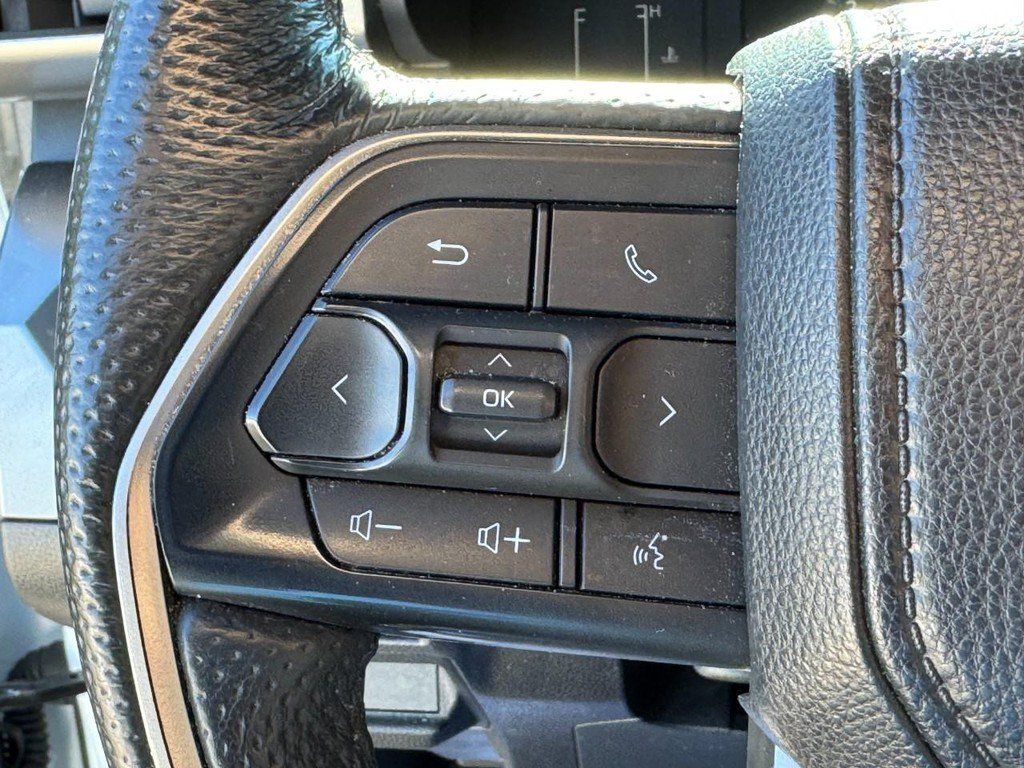Certified 2024 Toyota Tacoma SR5 AWD/4WD image 17