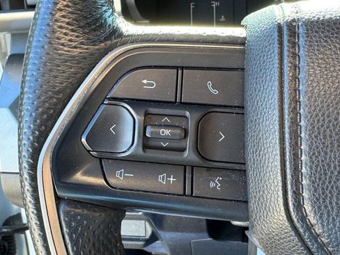 Certified 2024 Toyota Tacoma SR5 AWD/4WD image 17