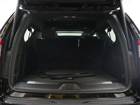 Used 2025 GMC Yukon XL Denali w/ Sun & Power Step Package AWD/4WD image 18