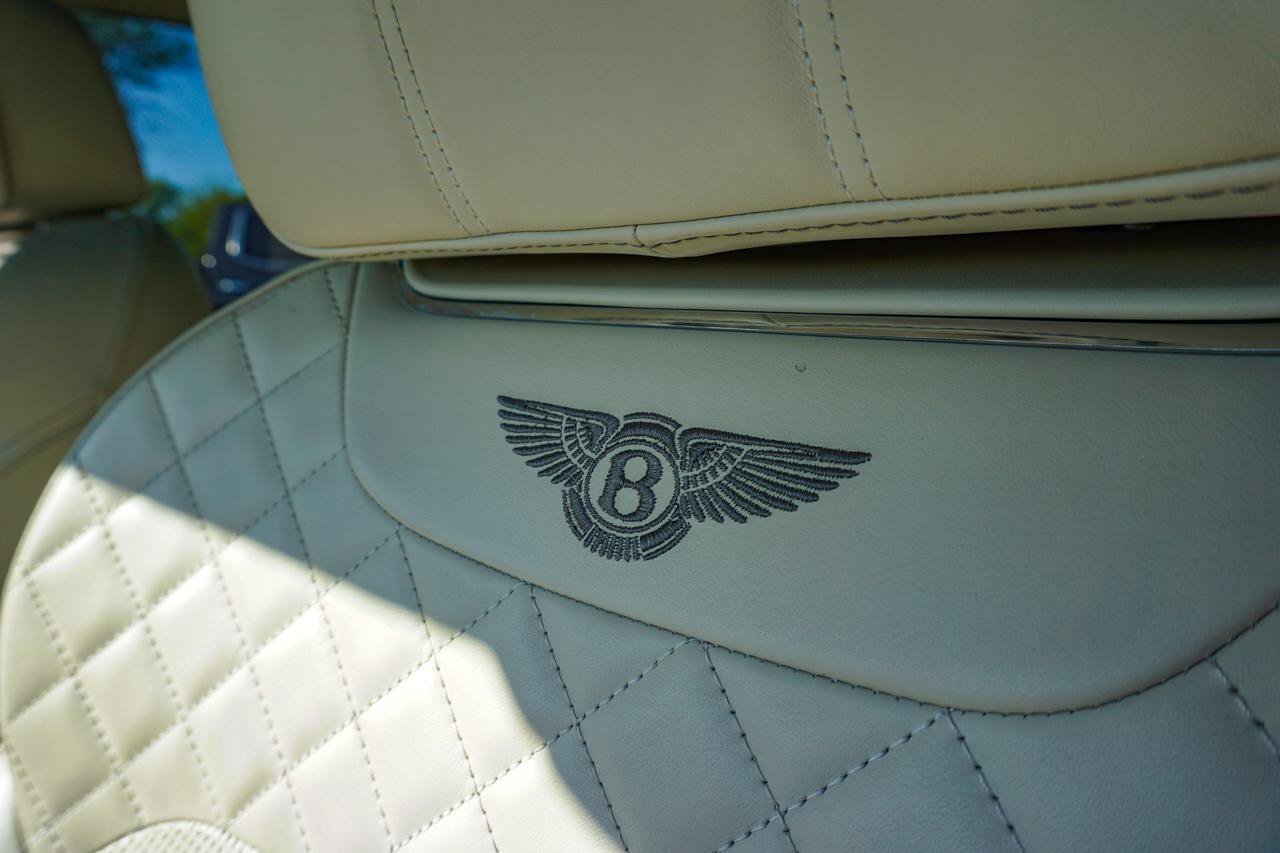 Used 2017 Bentley Bentayga AWD/4WD image 25