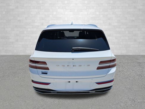 Used 2026 Genesis GV80 2.5T RWD image 3