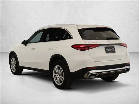 Certified 2025 Mercedes-Benz GLC 300 4MATIC image 7