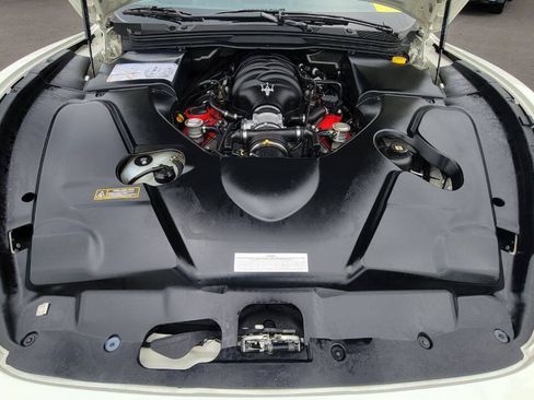 Used 2017 Maserati GranTurismo Convertible RWD image 32