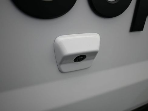 New 2026 Jeep Gladiator Sport image 33