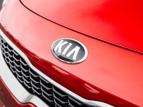 Used 2019 Kia Stinger RWD image 4