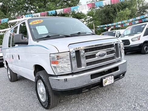 Used 2012 Ford E-250 and Econoline 250 w/ Commercial Cargo Van Pkg RWD image 4
