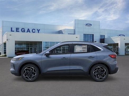 New 2026 Ford Escape Platinum image 3