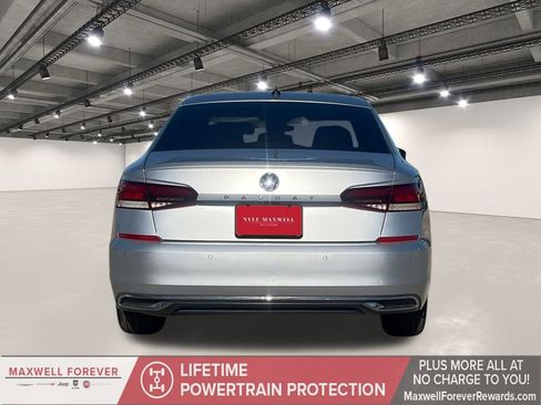 Used 2020 Volkswagen Passat 2.0T SEL image 15