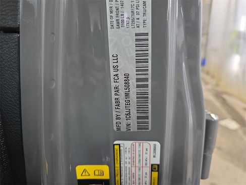 Used 2021 Jeep Gladiator Mojave w/ Uconnect 4C Nav & Sound Group image 35