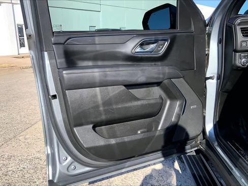 Used 2023 GMC Yukon XL AT4 w/ AT4 Premium Plus Package image 21