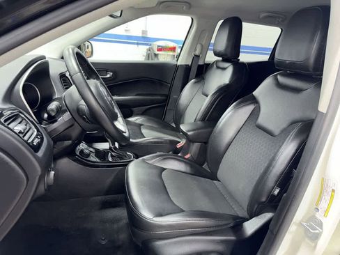 Used 2018 Jeep Compass Latitude AWD/4WD image 15