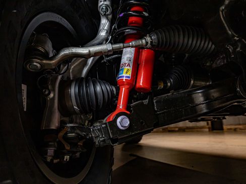 Used 2025 Toyota Tacoma TRD Off-Road image 13