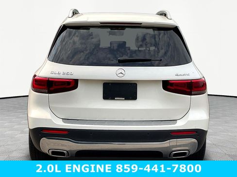 Used 2022 Mercedes-Benz GLB 250 4MATIC image 5