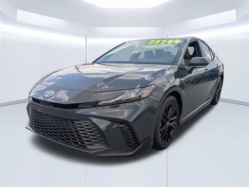 Used 2025 Toyota Camry SE w/ Multimedia Upgrade Package FWD image 8