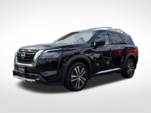 Used 2025 Nissan Pathfinder Platinum AWD/4WD image 34