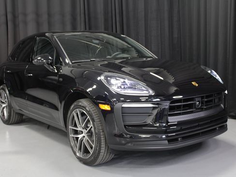 New 2026 Porsche Macan image 9